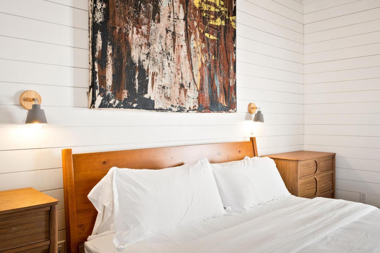 Boutique Room Steps From Downtown Mall Rose Jean - Room 4 Charlottesville Eksteriør bilde