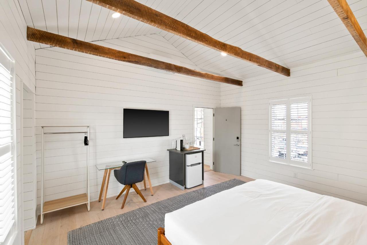 Boutique Room Steps From Downtown Mall Rose Jean - Room 4 Charlottesville Eksteriør bilde